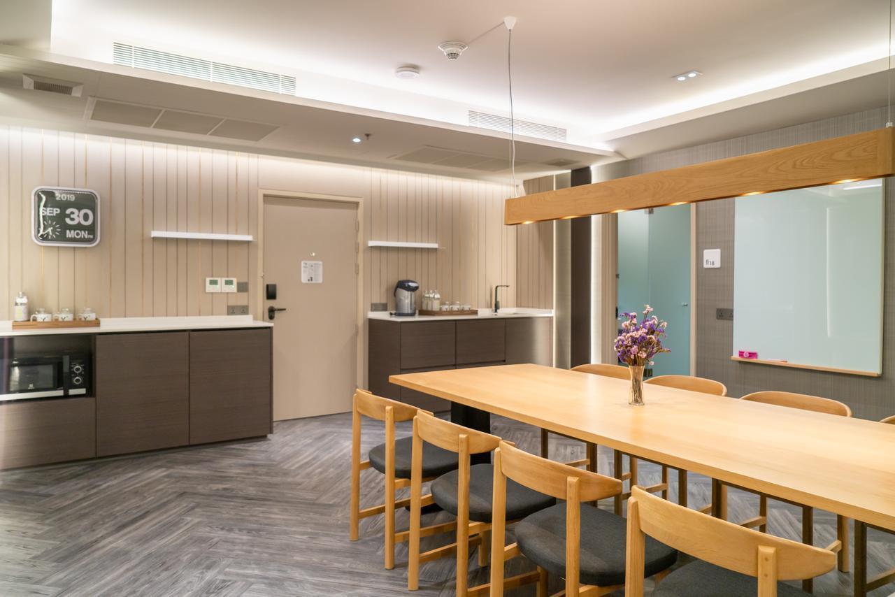 Triple Y Hotel Бангкок Екстер'єр фото